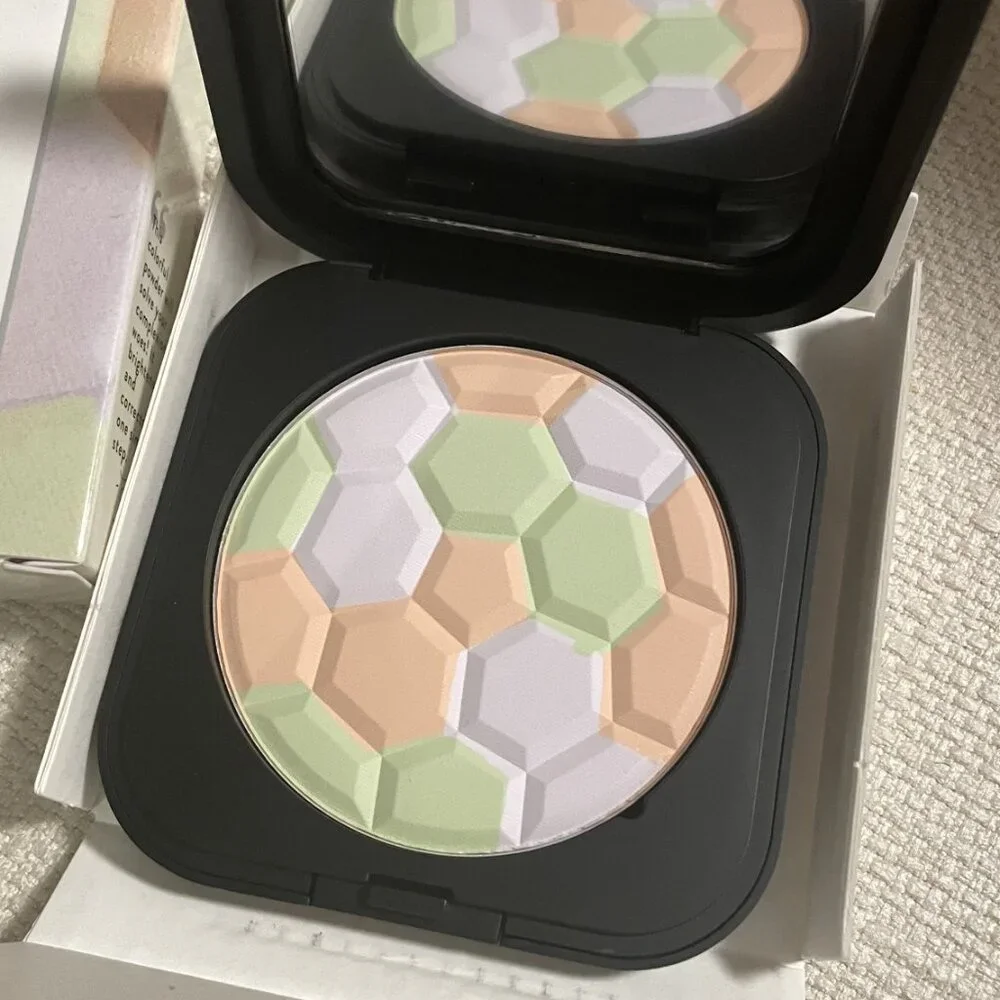 NIB- Laura Geller FIlter Finish Radiant Setting Powder- UNIVERSAL